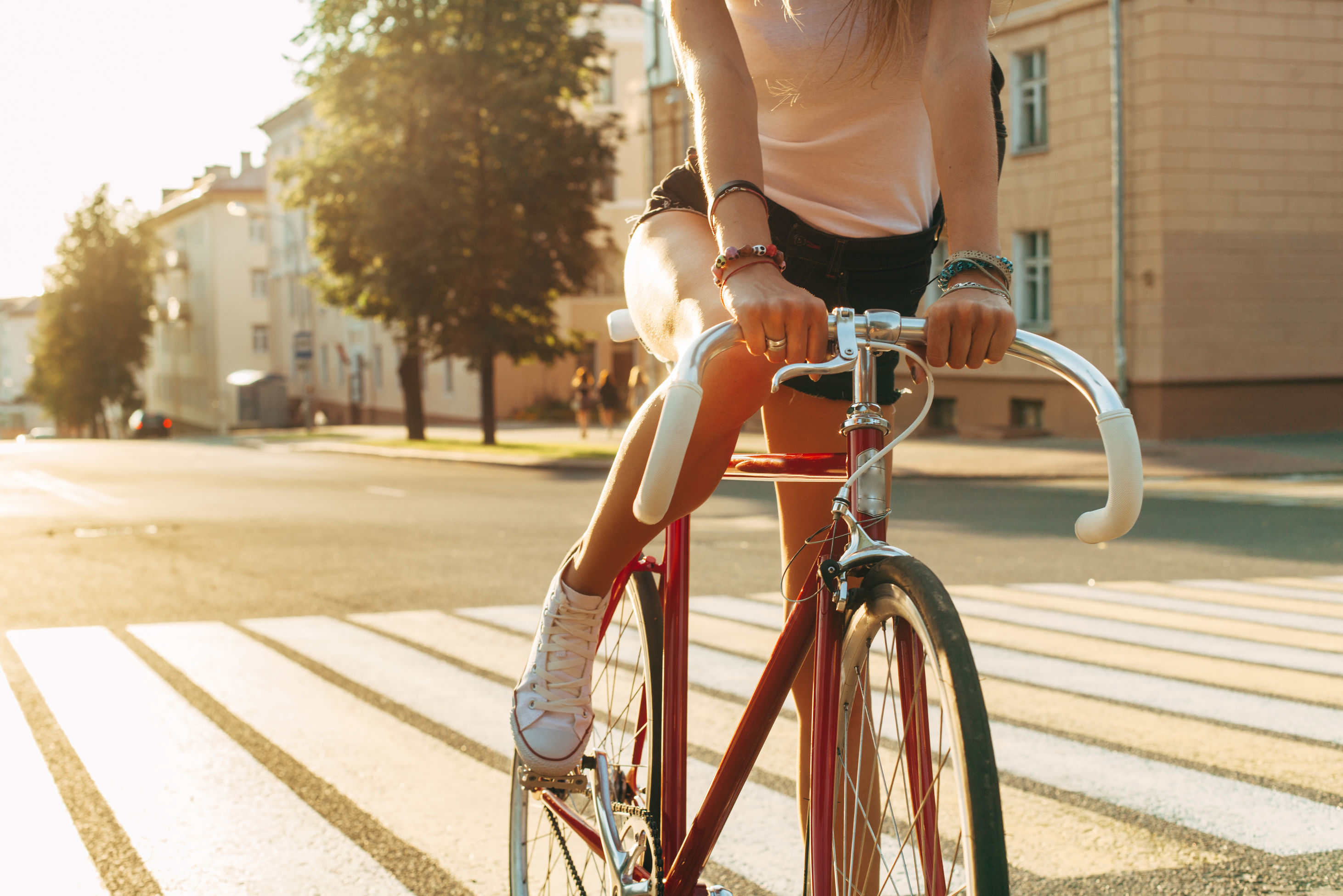 Femme en vélo