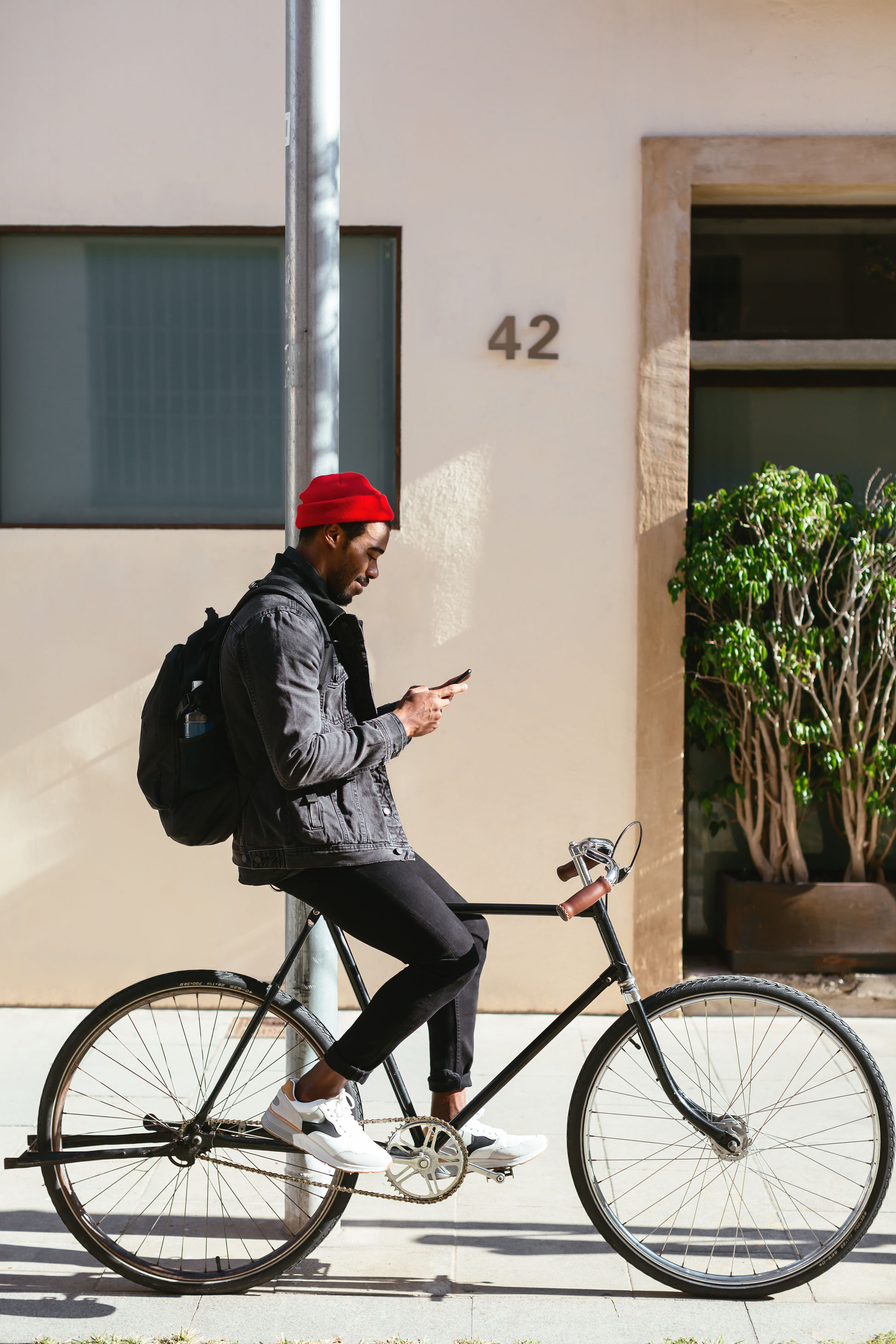 Homme en vélo
